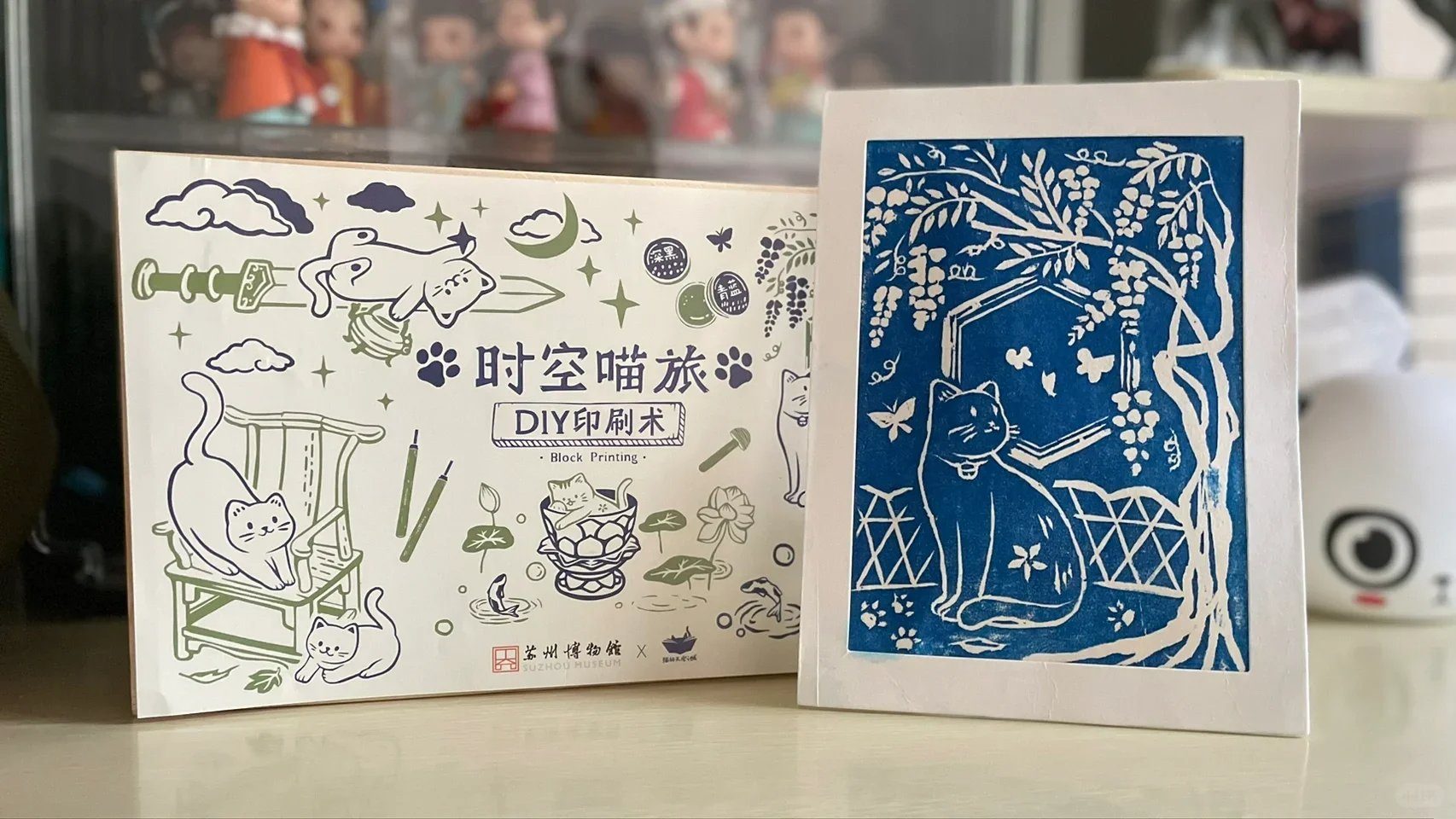 装裱完成亭台猫咪版画